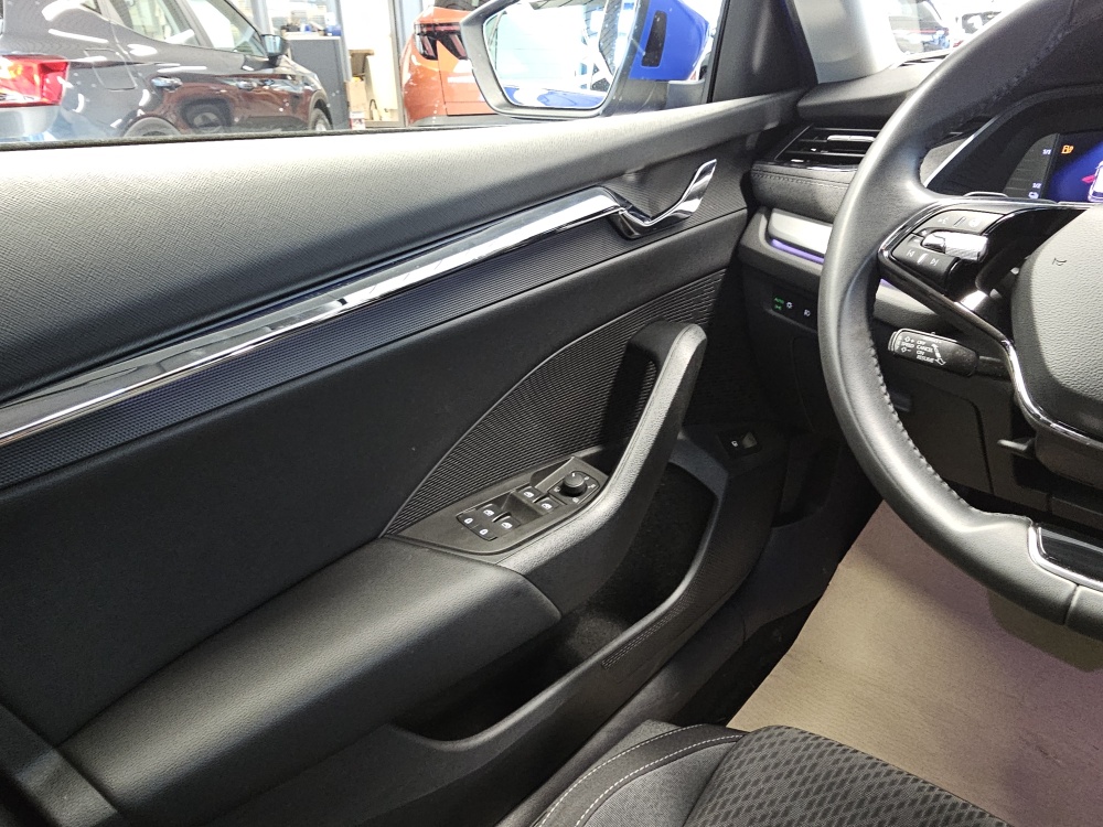 Skoda Octavia Combi  bei Hoffmann Automobile in Wolfsburg kaufen und sofort mitnehmen - Bild 22