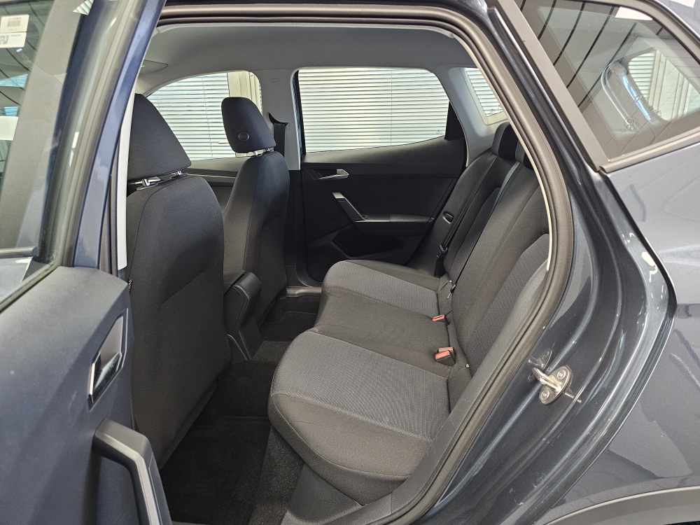 Seat Arona  bei Hoffmann Automobile in Wolfsburg kaufen und sofort mitnehmen - Bild 4