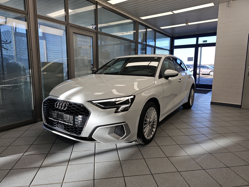 Audi A3 Sportback  für nur 23.900,- € bei Hoffmann Automobile in Wolfsburg kaufen und sofort mitnehmen