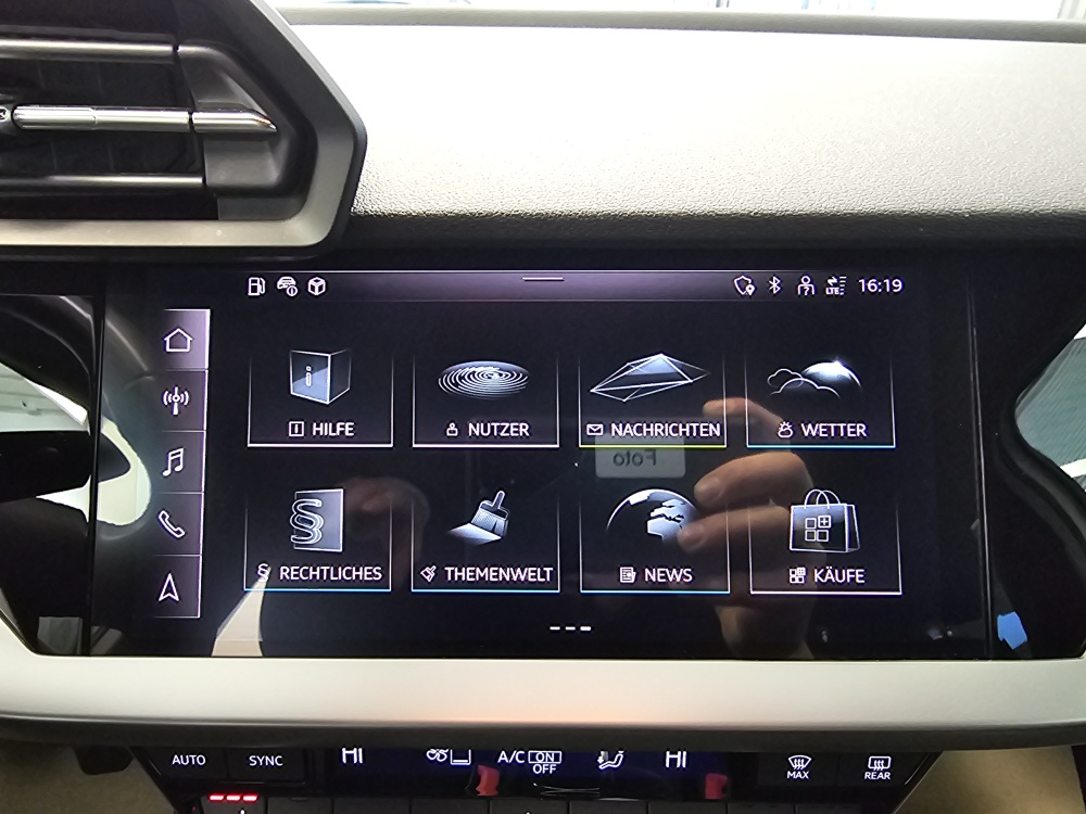 Audi A3 Sportback  bei Hoffmann Automobile in Wolfsburg kaufen und sofort mitnehmen - Bild 12