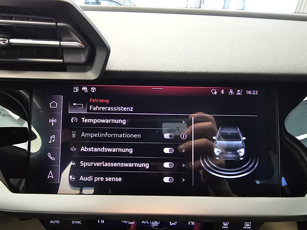 Audi A3 Sportback  bei Hoffmann Automobile in Wolfsburg kaufen und sofort mitnehmen - Bild 16