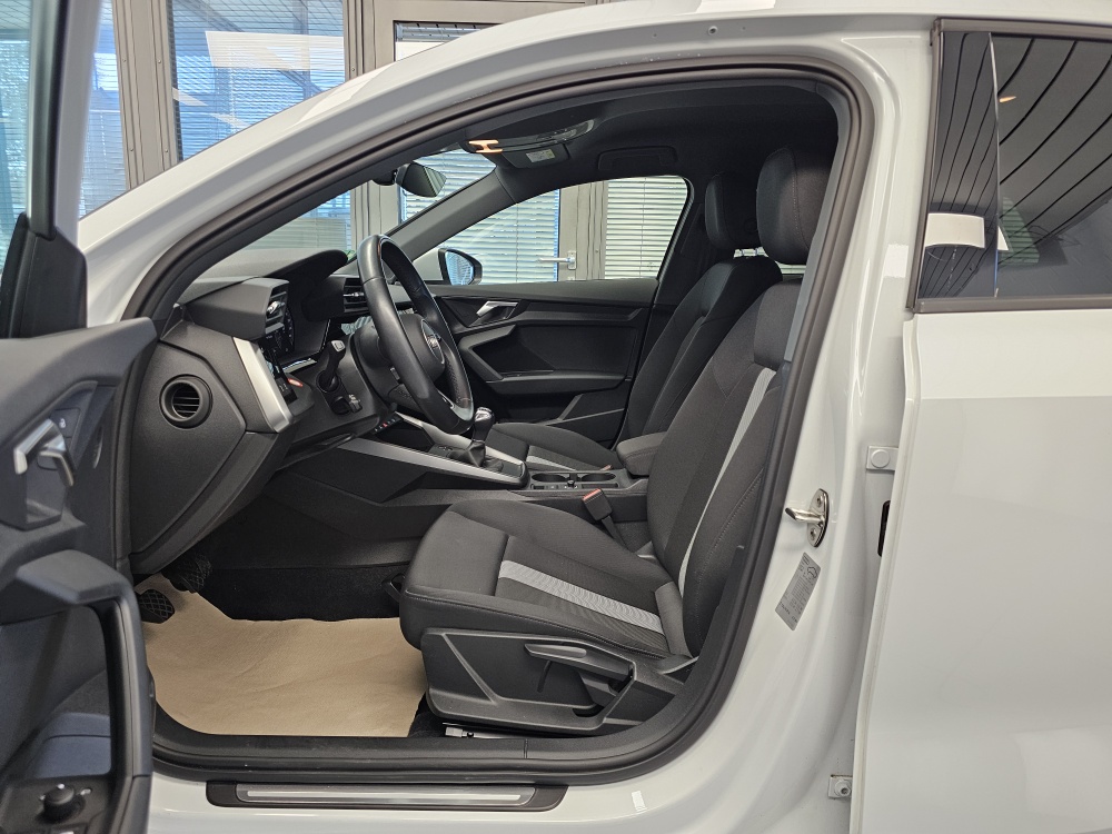 Audi A3 Sportback  bei Hoffmann Automobile in Wolfsburg kaufen und sofort mitnehmen - Bild 25