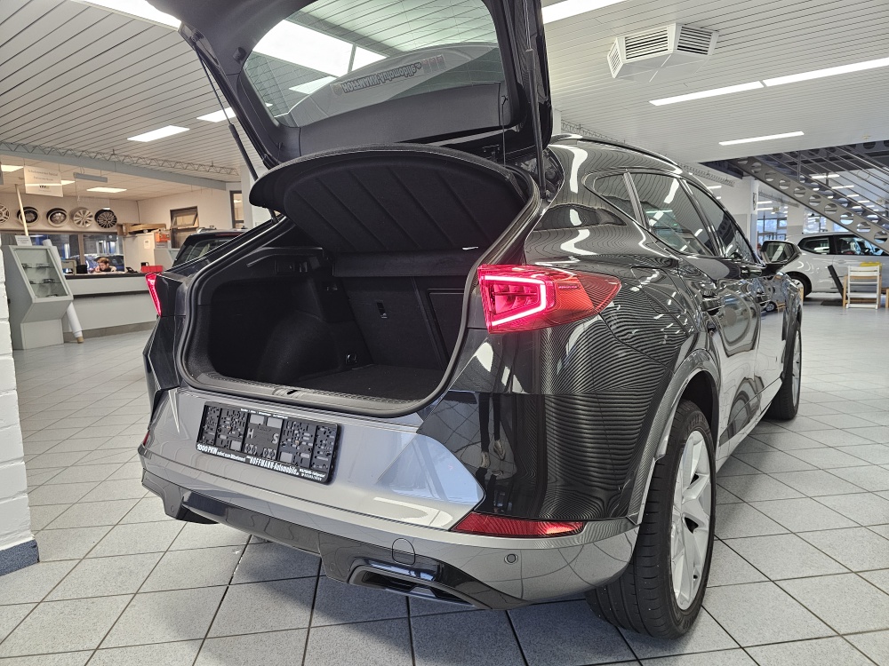Cupra Formentor bei Hoffmann Automobile in Wolfsburg kaufen und sofort mitnehmen - Bild 2