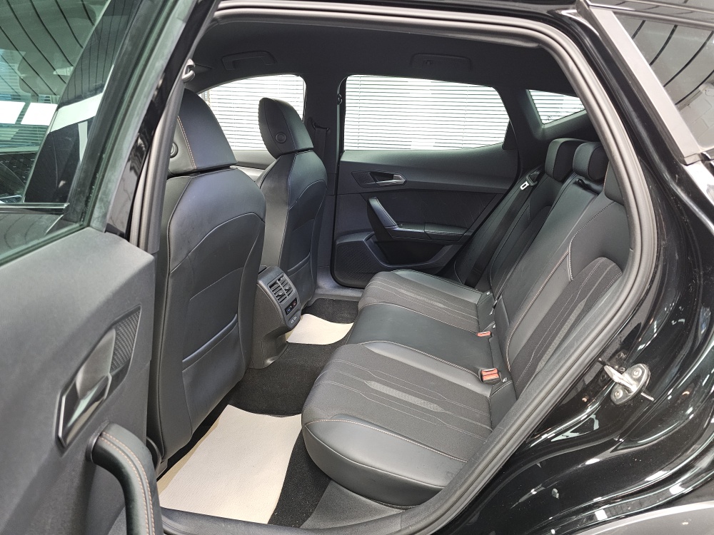 Cupra Formentor bei Hoffmann Automobile in Wolfsburg kaufen und sofort mitnehmen - Bild 5