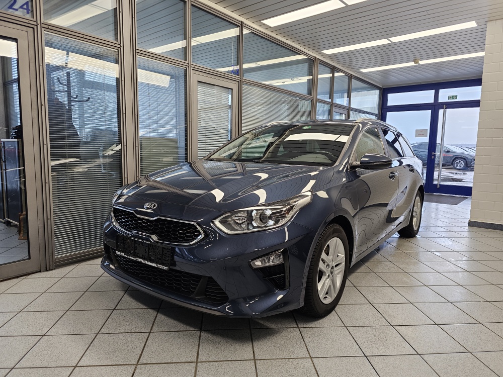 Kia Ceed  für nur 15.900,- € bei Hoffmann Automobile in Wolfsburg kaufen und sofort mitnehmen