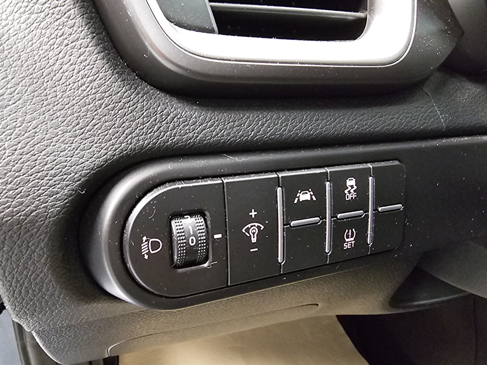 Kia Ceed  bei Hoffmann Automobile in Wolfsburg kaufen und sofort mitnehmen - Bild 18