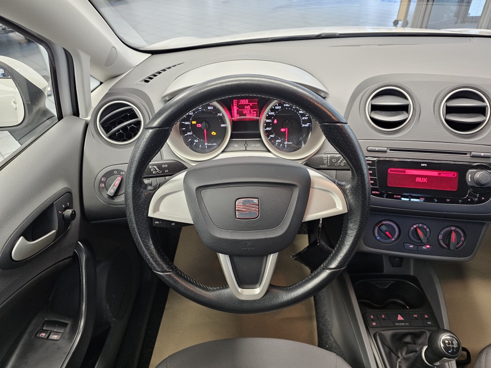 Seat Ibiza bei Hoffmann Automobile in Wolfsburg kaufen und sofort mitnehmen - Bild 10