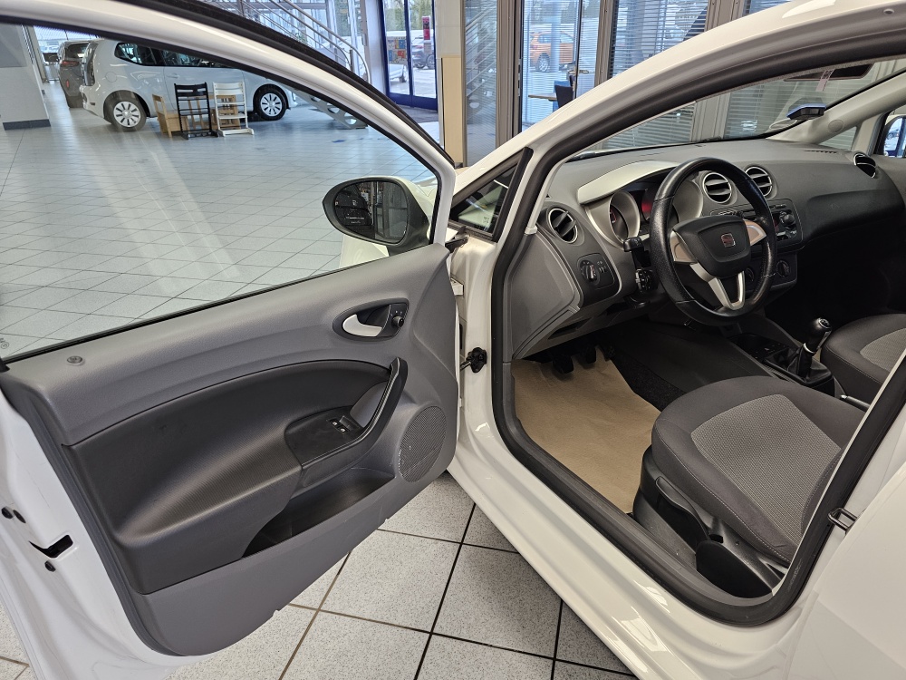 Seat Ibiza bei Hoffmann Automobile in Wolfsburg kaufen und sofort mitnehmen - Bild 13