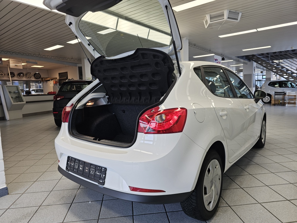 Seat Ibiza bei Hoffmann Automobile in Wolfsburg kaufen und sofort mitnehmen - Bild 2