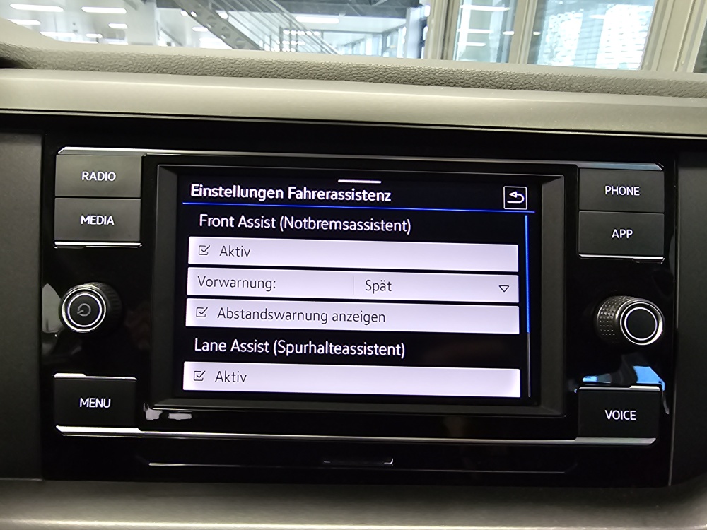 VW Polo bei Hoffmann Automobile in Wolfsburg kaufen und sofort mitnehmen - Bild 10