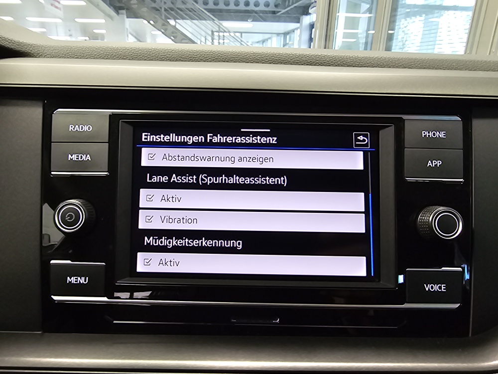 VW Polo bei Hoffmann Automobile in Wolfsburg kaufen und sofort mitnehmen - Bild 11