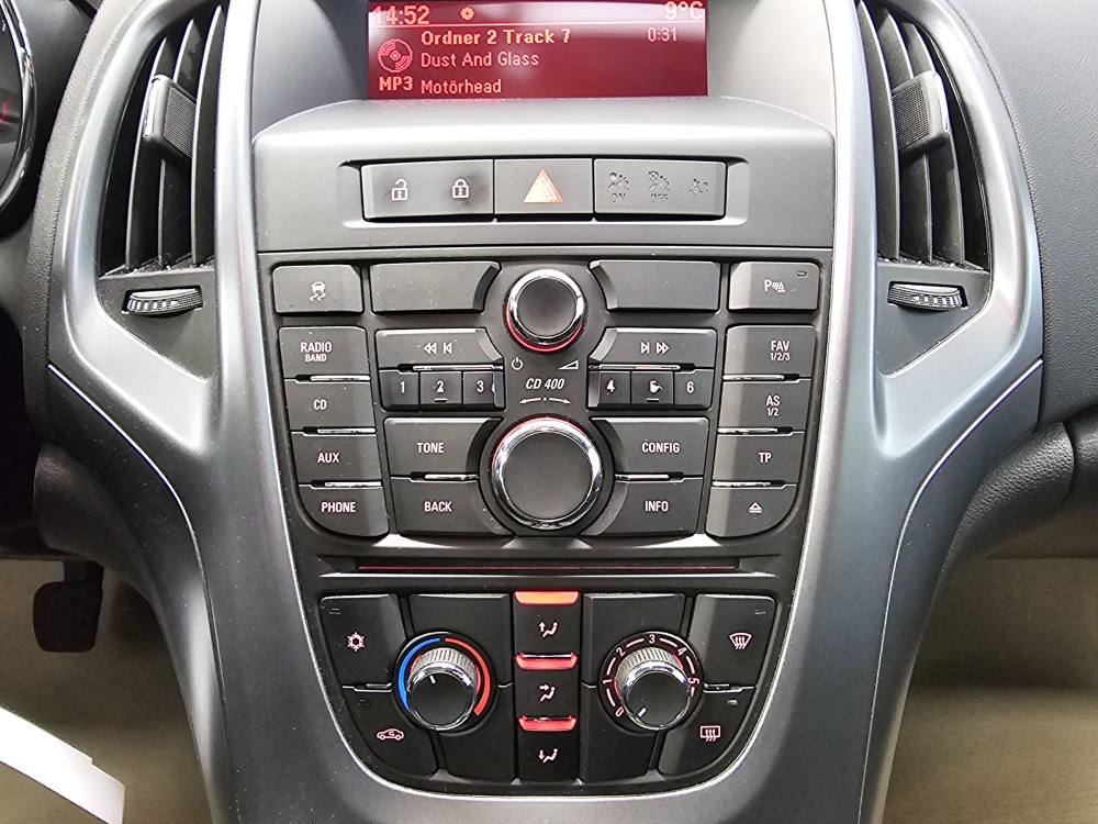 Opel Astra  bei Hoffmann Automobile in Wolfsburg kaufen und sofort mitnehmen - Bild 9