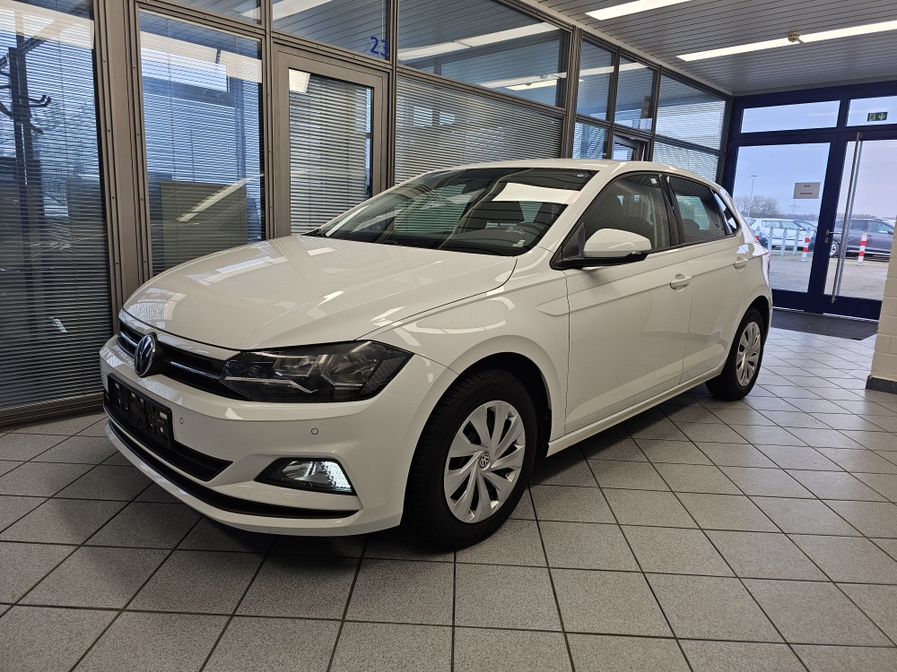 VW Polo  für nur 10.690,- € bei Hoffmann Automobile in Wolfsburg kaufen und sofort mitnehmen