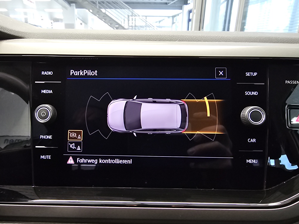 VW Polo bei Hoffmann Automobile in Wolfsburg kaufen und sofort mitnehmen - Bild 14