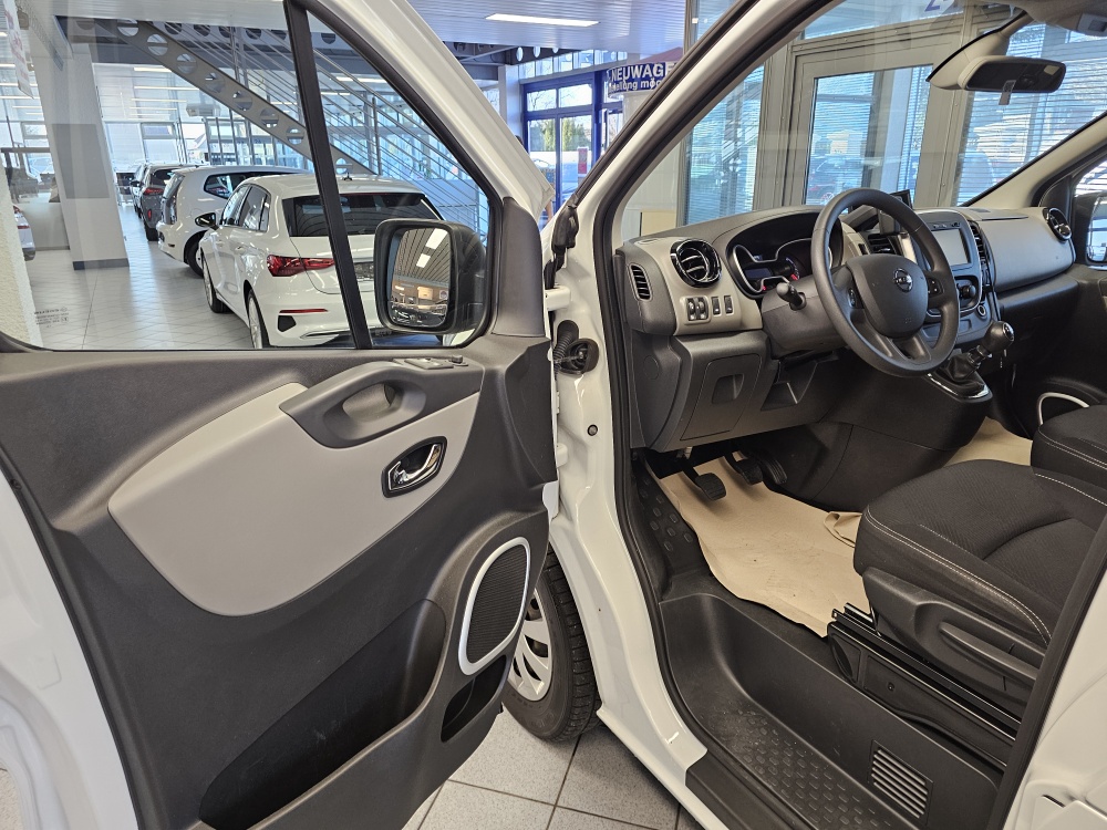 Nissan NV300 bei Hoffmann Automobile in Wolfsburg kaufen und sofort mitnehmen - Bild 18