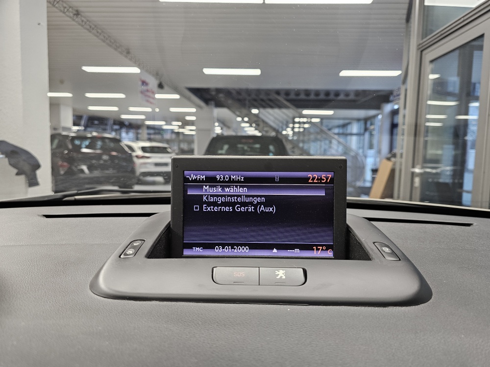 Peugeot 3008  bei Hoffmann Automobile in Wolfsburg kaufen und sofort mitnehmen - Bild 15