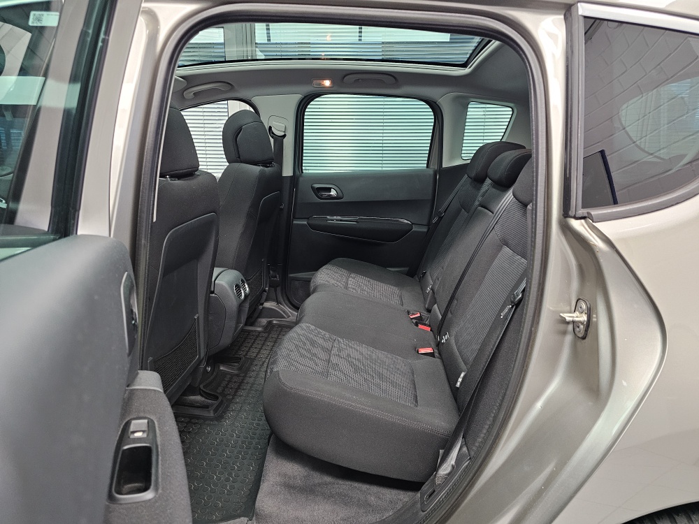 Peugeot 3008  bei Hoffmann Automobile in Wolfsburg kaufen und sofort mitnehmen - Bild 8