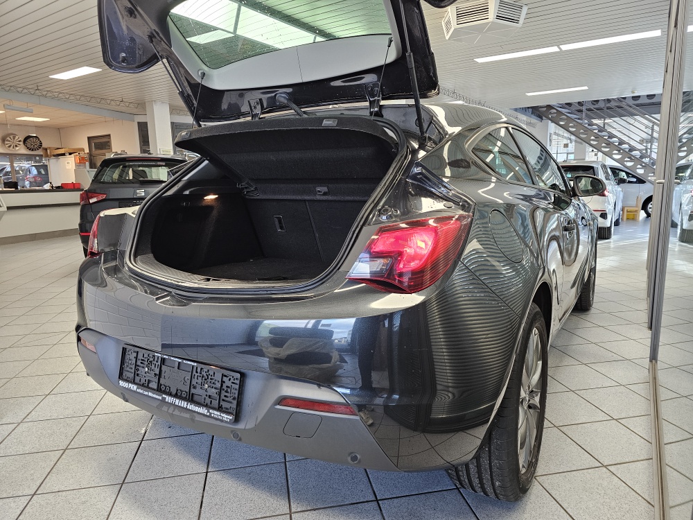 Opel Astra GTC  bei Hoffmann Automobile in Wolfsburg kaufen und sofort mitnehmen - Bild 2