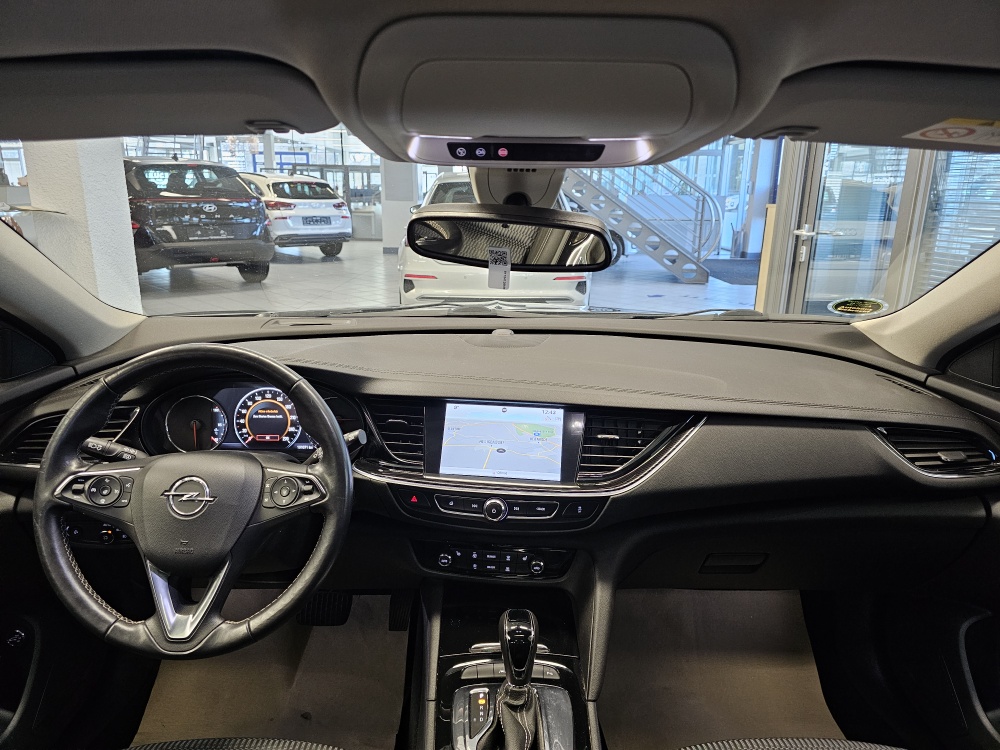 Opel Insignia Sportstourer  bei Hoffmann Automobile in Wolfsburg kaufen und sofort mitnehmen - Bild 10