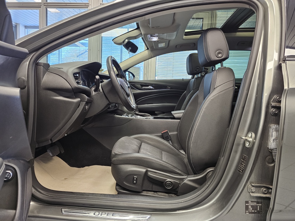 Opel Insignia Sportstourer  bei Hoffmann Automobile in Wolfsburg kaufen und sofort mitnehmen - Bild 25