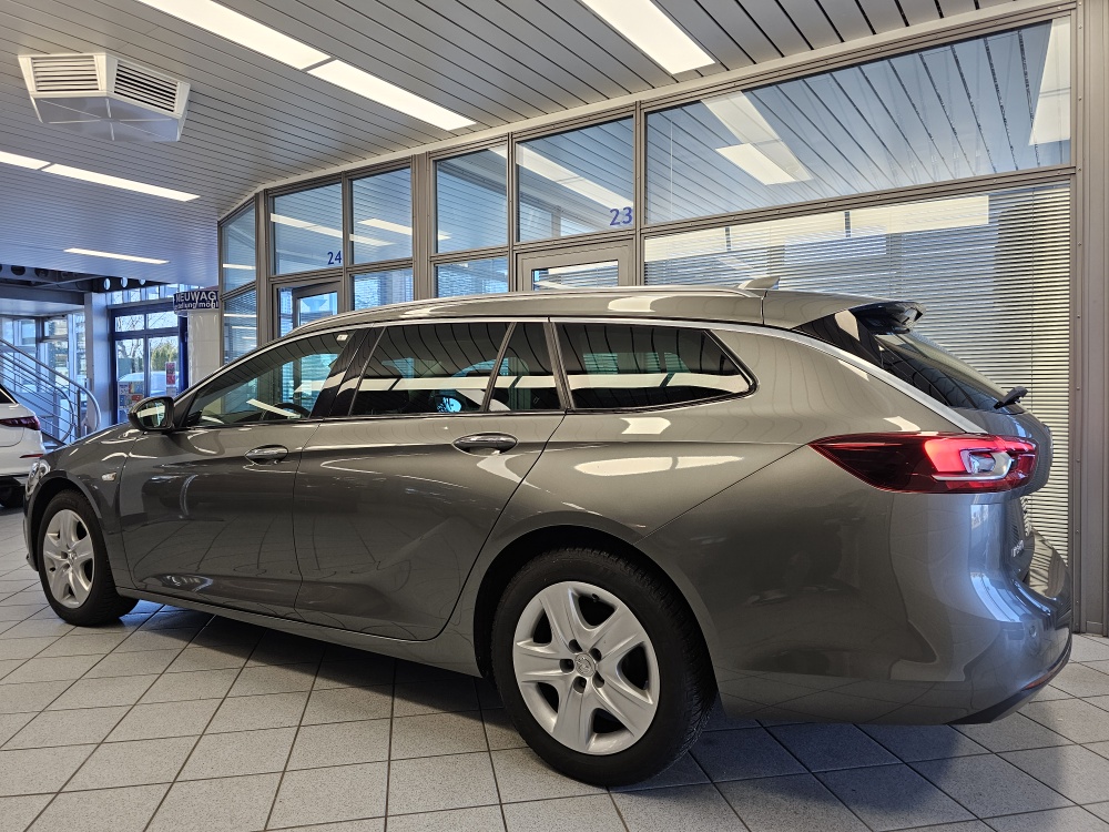 Opel Insignia Sportstourer  bei Hoffmann Automobile in Wolfsburg kaufen und sofort mitnehmen - Bild 27