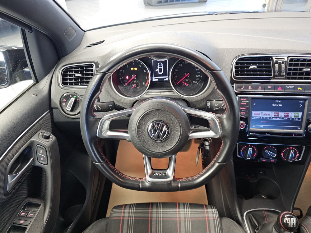 VW Polo bei Hoffmann Automobile in Wolfsburg kaufen und sofort mitnehmen - Bild 16