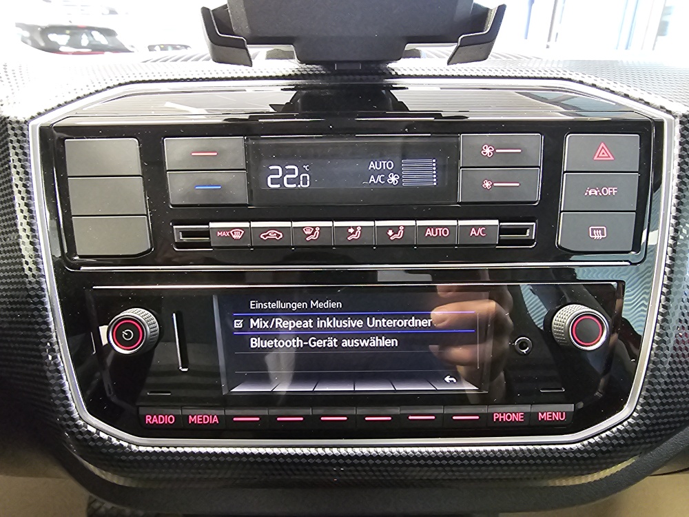 VW e-up!  bei Hoffmann Automobile in Wolfsburg kaufen und sofort mitnehmen - Bild 10