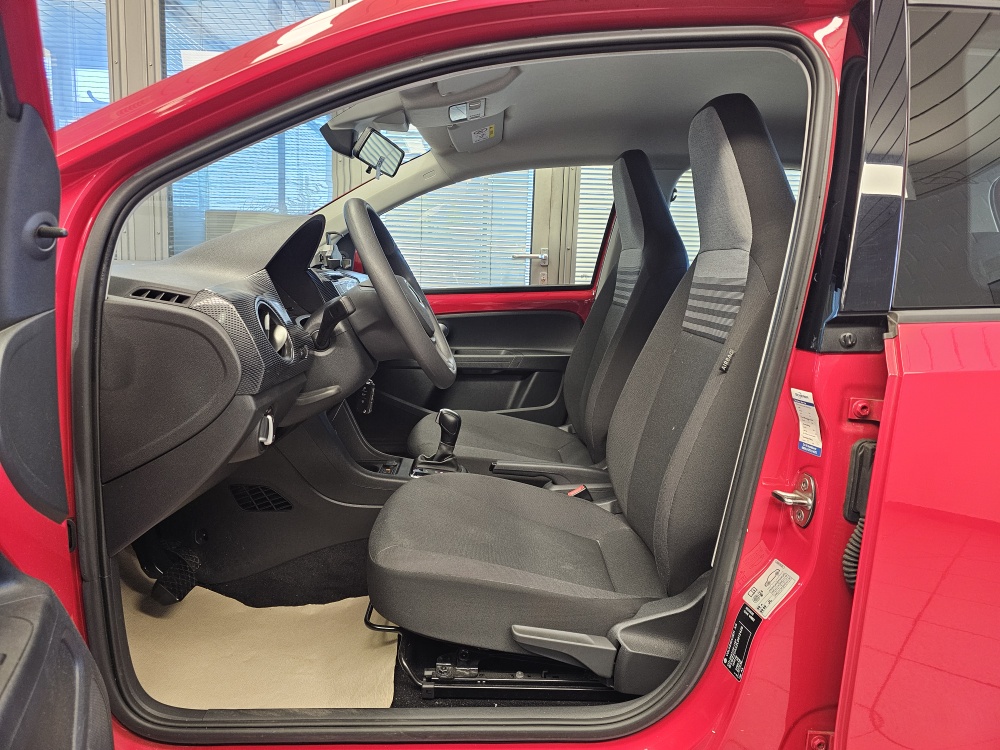 VW e-up!  bei Hoffmann Automobile in Wolfsburg kaufen und sofort mitnehmen - Bild 15