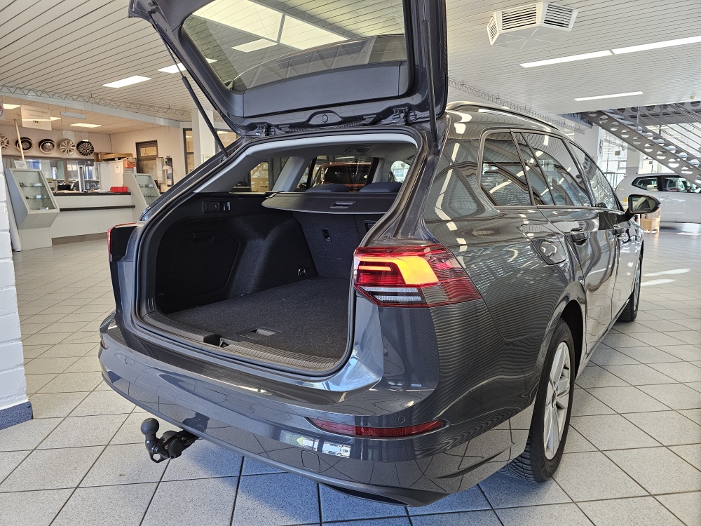 VW Golf Variant bei Hoffmann Automobile in Wolfsburg kaufen und sofort mitnehmen - Bild 2