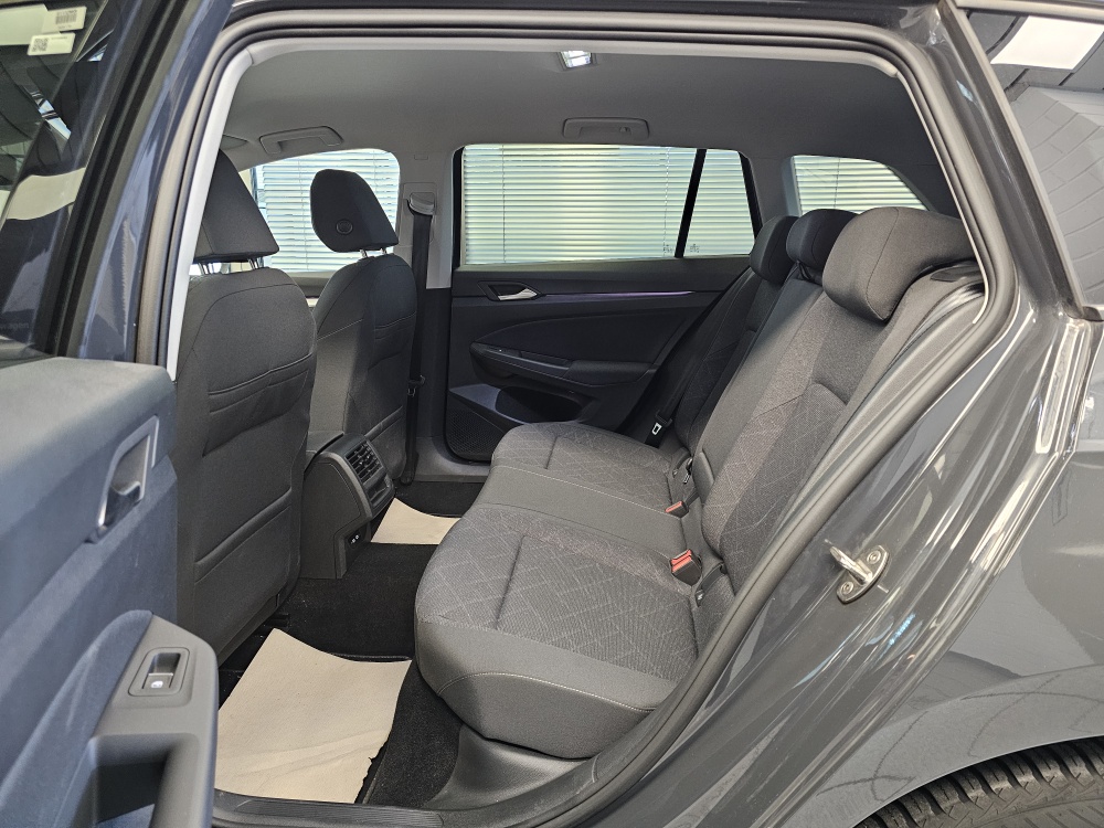 VW Golf Variant bei Hoffmann Automobile in Wolfsburg kaufen und sofort mitnehmen - Bild 6