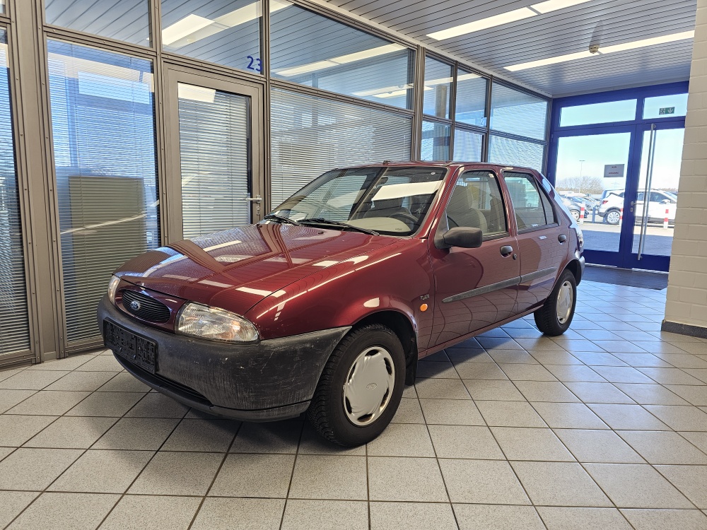 Ford Fiesta Trend für nur 1.200,- € bei Hoffmann Automobile in Wolfsburg kaufen und sofort mitnehmen