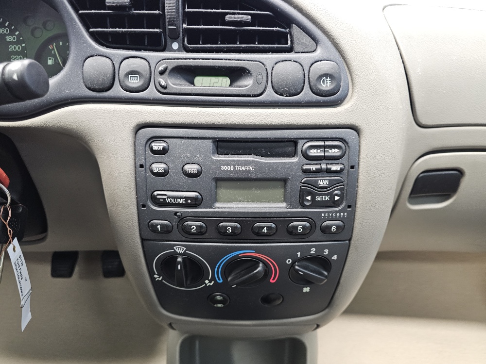 Ford Fiesta bei Hoffmann Automobile in Wolfsburg kaufen und sofort mitnehmen - Bild 8