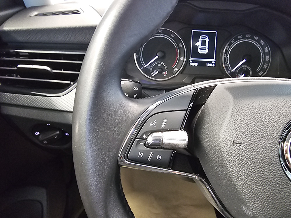 Skoda Kamiq bei Hoffmann Automobile in Wolfsburg kaufen und sofort mitnehmen - Bild 15