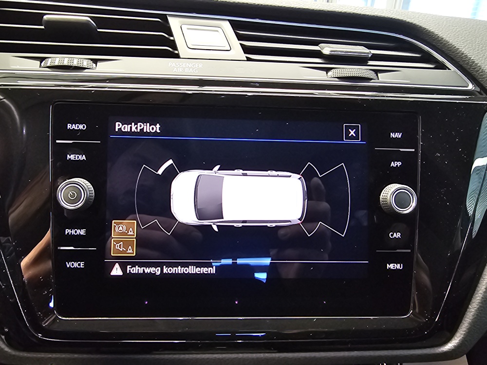 VW Touran  bei Hoffmann Automobile in Wolfsburg kaufen und sofort mitnehmen - Bild 16