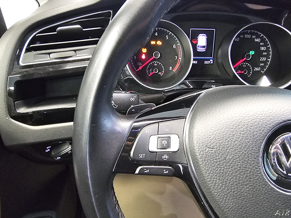 VW Touran  bei Hoffmann Automobile in Wolfsburg kaufen und sofort mitnehmen - Bild 18