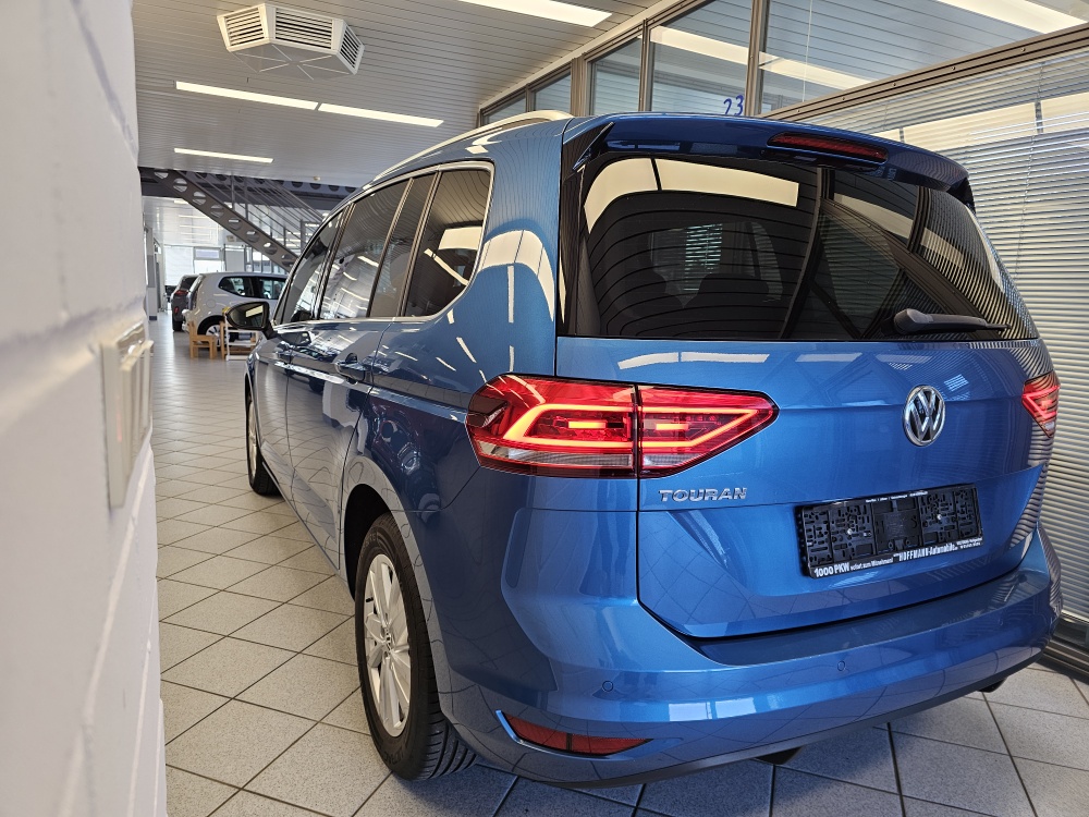 VW Touran  bei Hoffmann Automobile in Wolfsburg kaufen und sofort mitnehmen - Bild 3