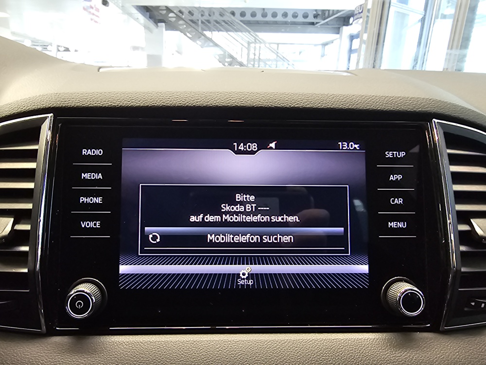 Skoda Karoq  bei Hoffmann Automobile in Wolfsburg kaufen und sofort mitnehmen - Bild 11