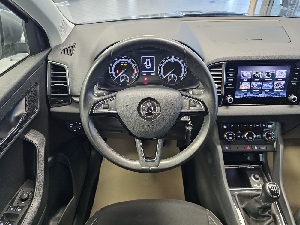 Skoda Karoq  bei Hoffmann Automobile in Wolfsburg kaufen und sofort mitnehmen - Bild 17