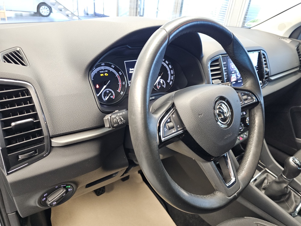 Skoda Karoq  bei Hoffmann Automobile in Wolfsburg kaufen und sofort mitnehmen - Bild 18