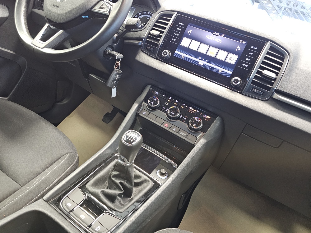 Skoda Karoq  bei Hoffmann Automobile in Wolfsburg kaufen und sofort mitnehmen - Bild 6