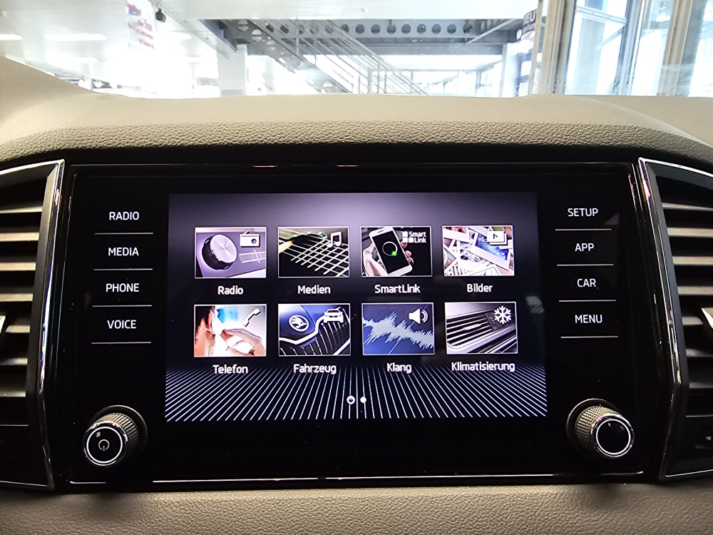 Skoda Karoq  bei Hoffmann Automobile in Wolfsburg kaufen und sofort mitnehmen - Bild 8