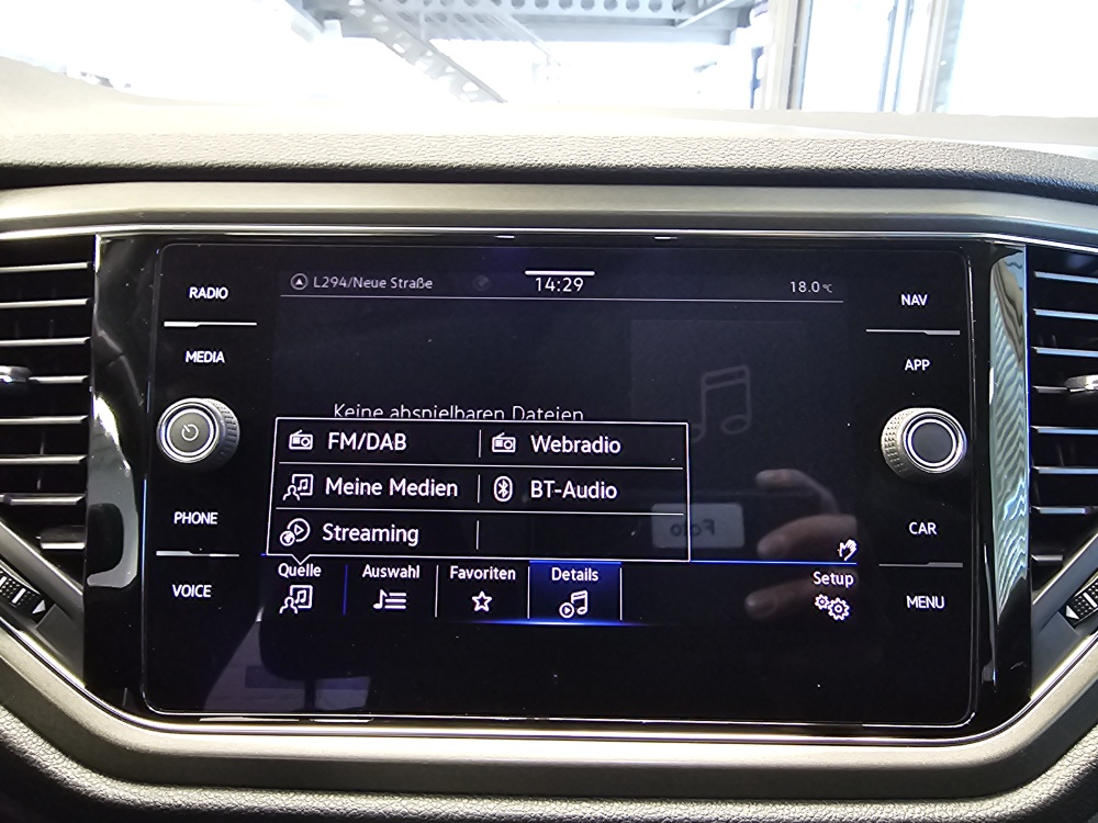 VW T-Roc  bei Hoffmann Automobile in Wolfsburg kaufen und sofort mitnehmen - Bild 12