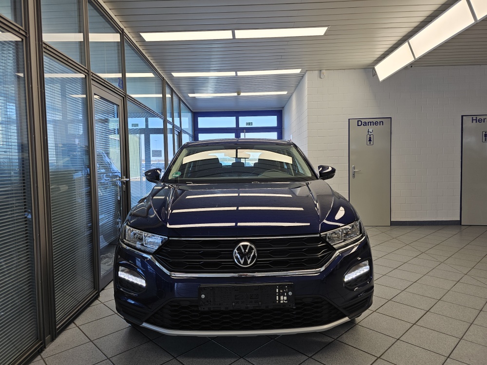 VW T-Roc  bei Hoffmann Automobile in Wolfsburg kaufen und sofort mitnehmen - Bild 25