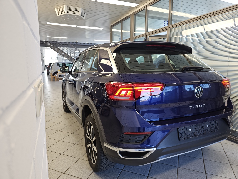 VW T-Roc  bei Hoffmann Automobile in Wolfsburg kaufen und sofort mitnehmen - Bild 3