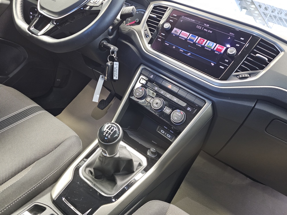 VW T-Roc  bei Hoffmann Automobile in Wolfsburg kaufen und sofort mitnehmen - Bild 6