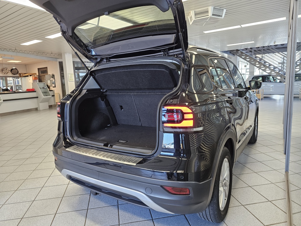VW T-Cross  bei Hoffmann Automobile in Wolfsburg kaufen und sofort mitnehmen - Bild 2