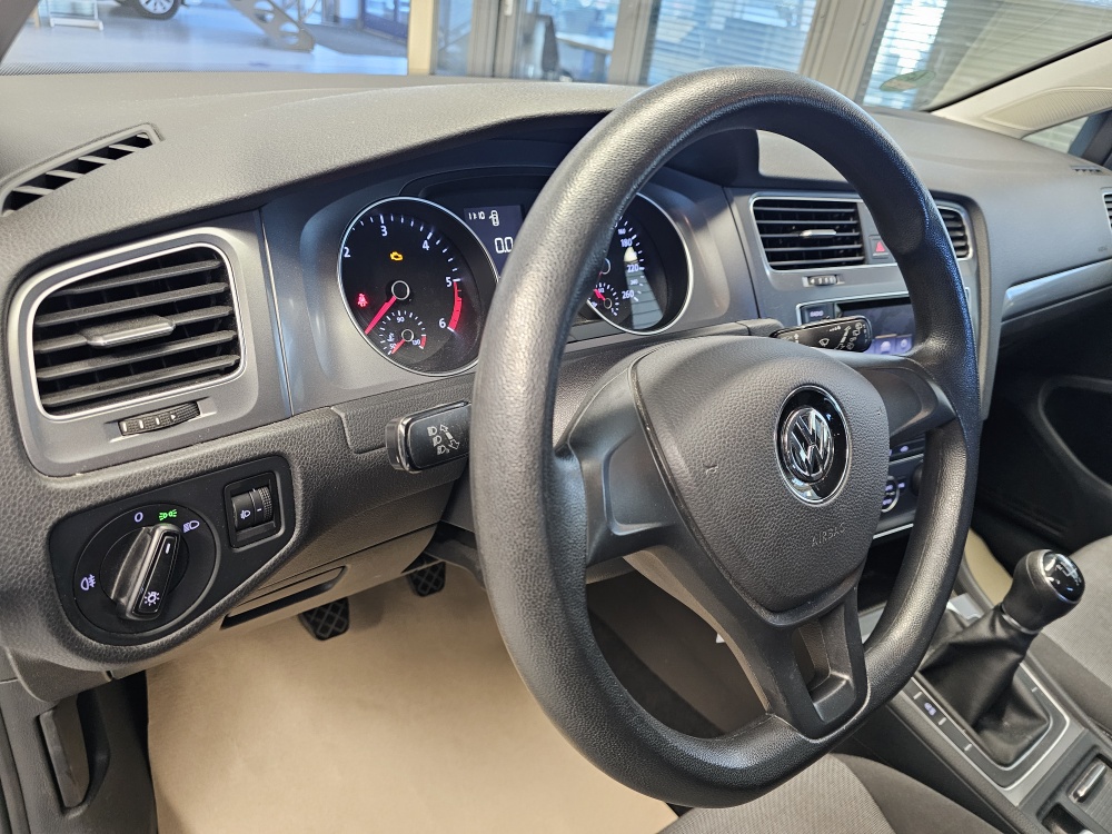 VW Golf  bei Hoffmann Automobile in Wolfsburg kaufen und sofort mitnehmen - Bild 12