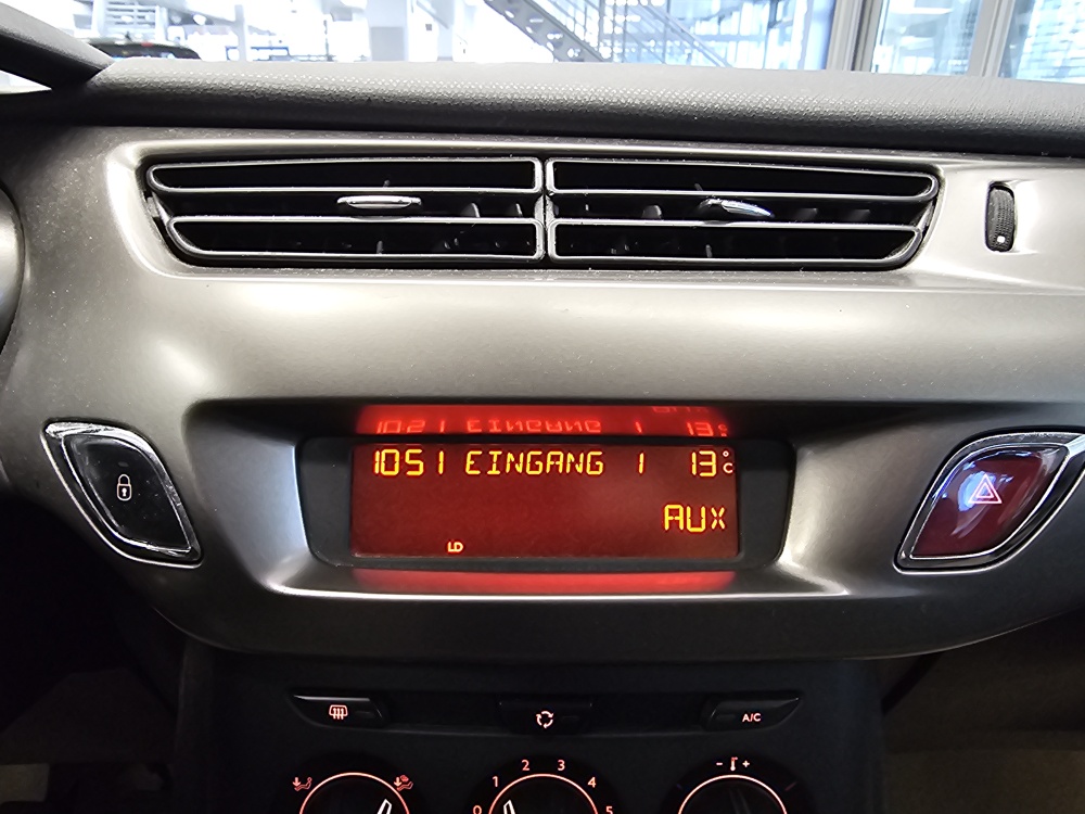 Citroen C3 bei Hoffmann Automobile in Wolfsburg kaufen und sofort mitnehmen - Bild 11