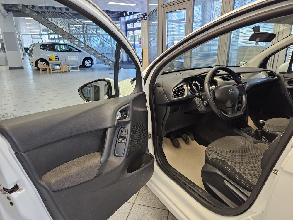 Citroen C3 bei Hoffmann Automobile in Wolfsburg kaufen und sofort mitnehmen - Bild 17