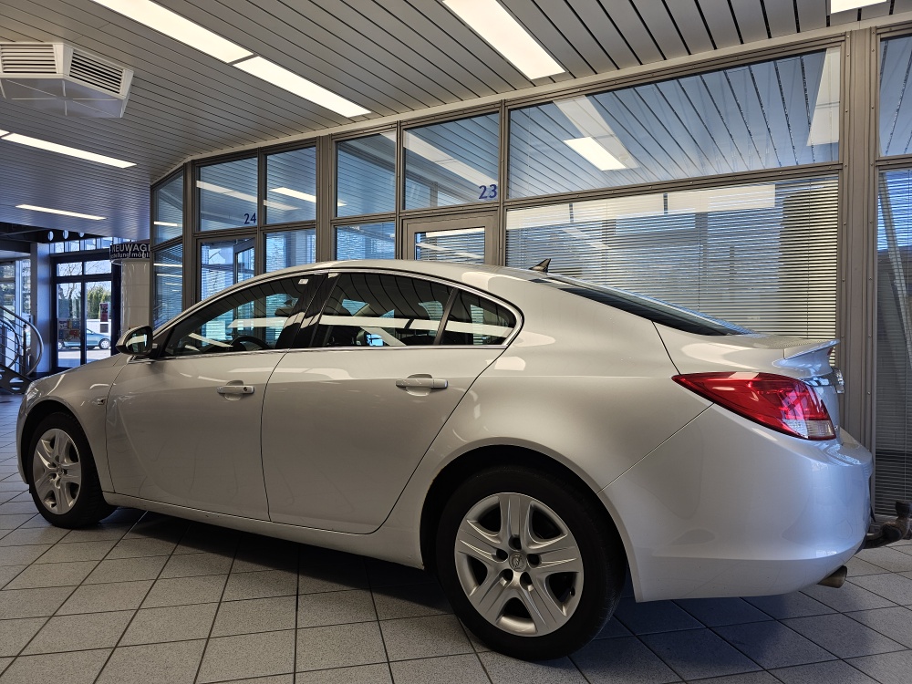 Opel Insignia bei Hoffmann Automobile in Wolfsburg kaufen und sofort mitnehmen - Bild 18